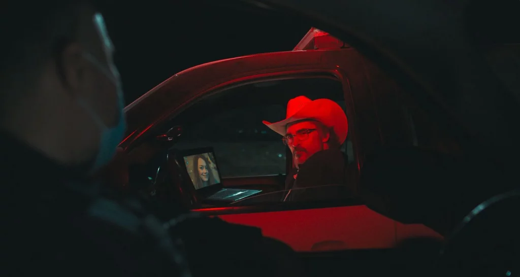 Joaquin Phoenix als Sheriff Joe Cross in Eddington